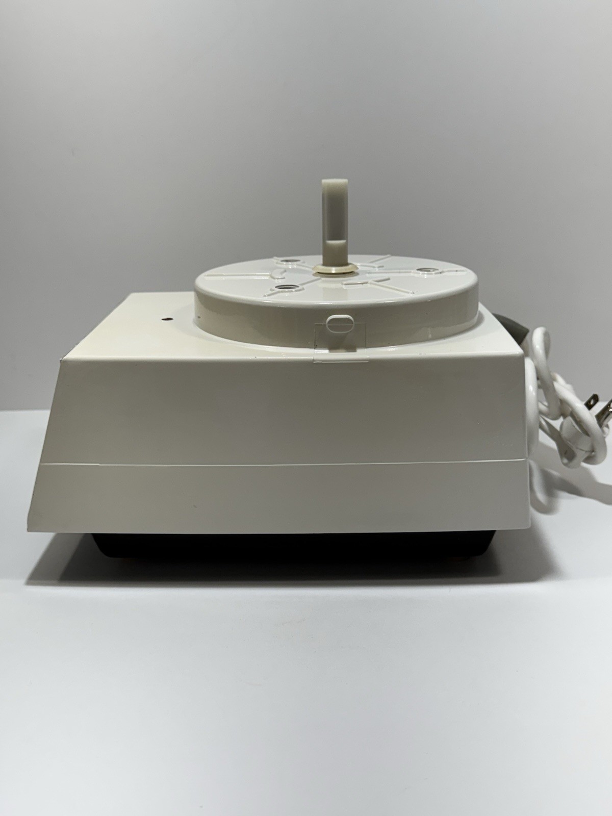 Cuisinart Food Processor Base CFP 5A Made In – France Robot-Coupe D8 Vintage 70s