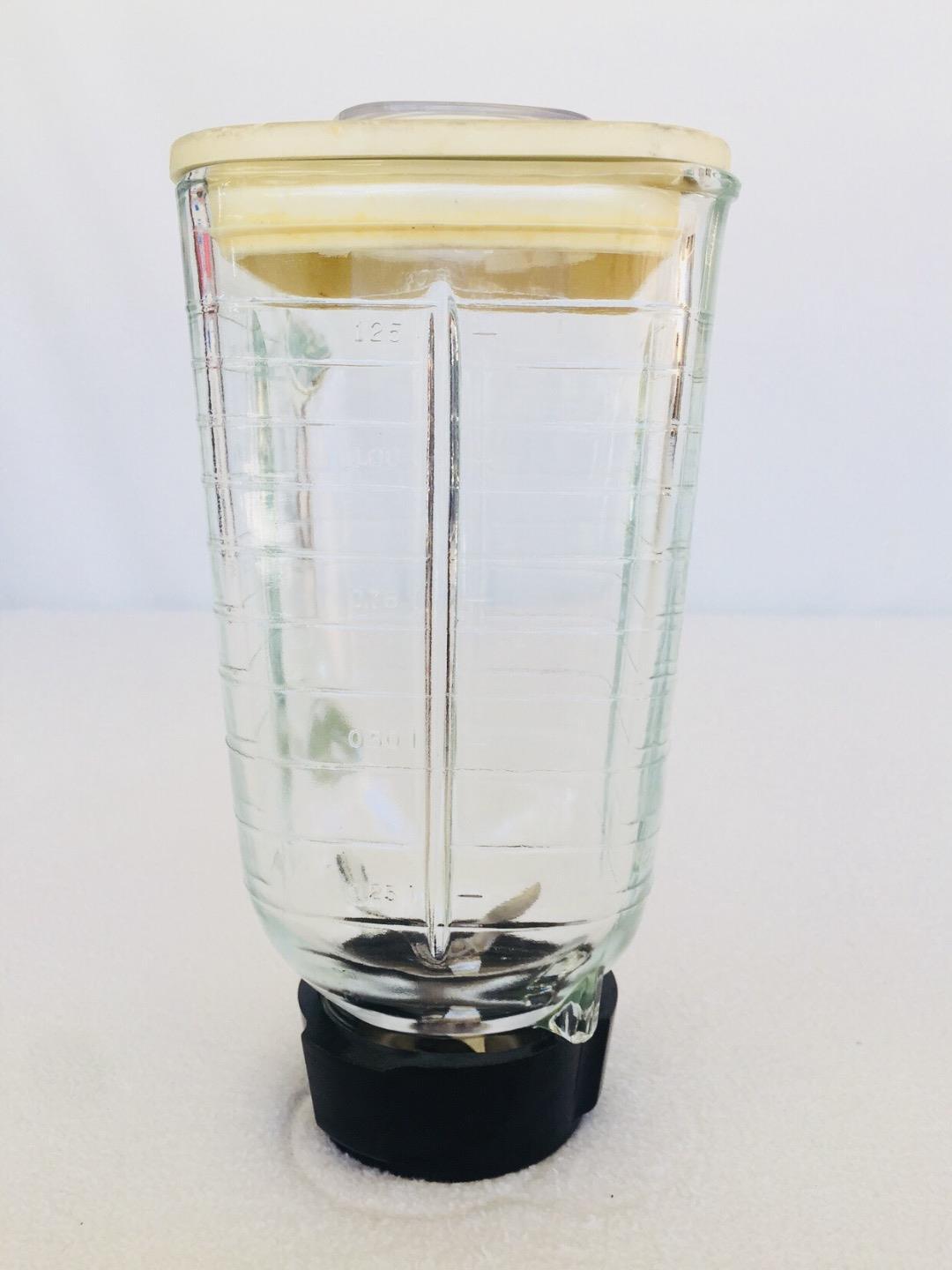 Oster Kitchen Center 5 Cup Glass Blender Jar with Lid – Replacement Part