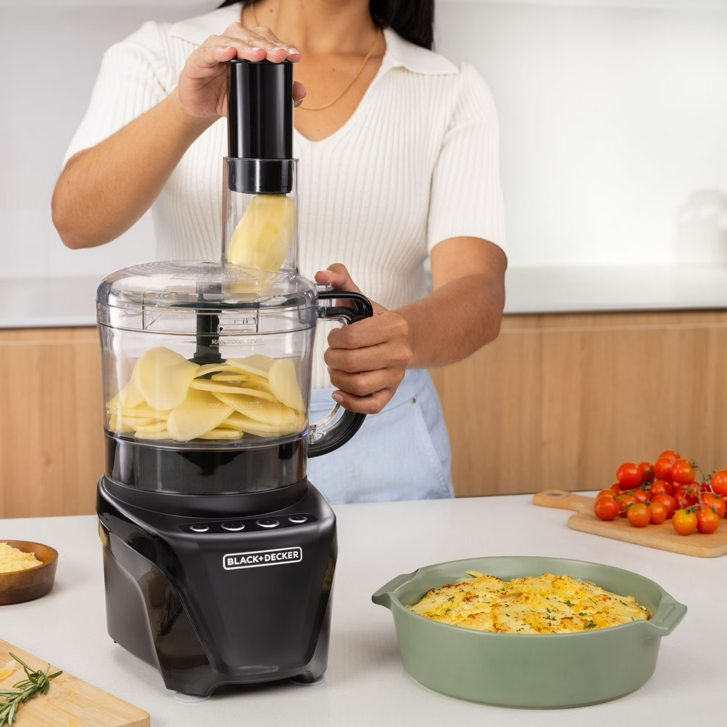 BLACK+DECKER 8 Cup Food Processor 2 Speeds Pulse Chop Slice Shred 850W