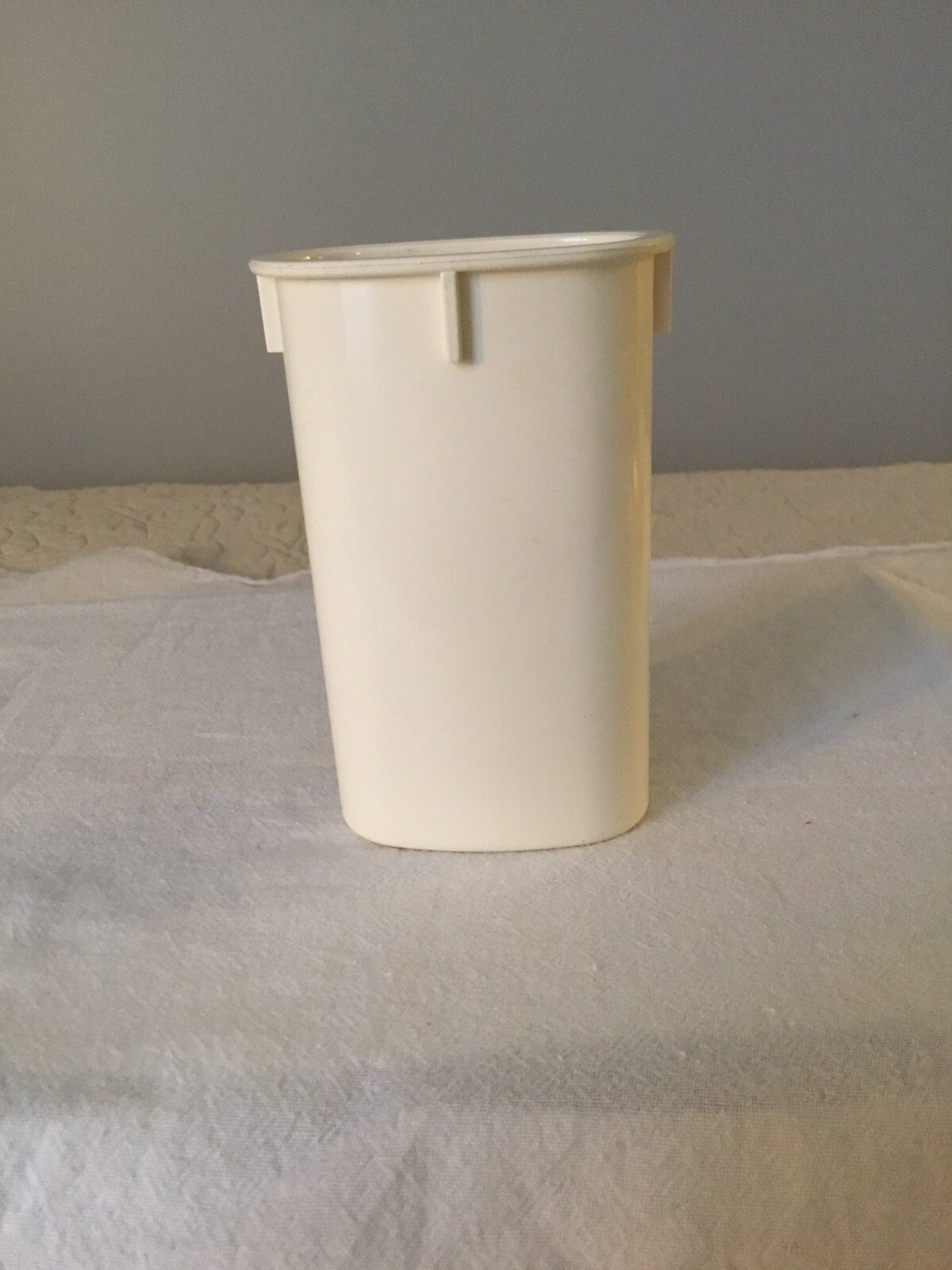 KitchenAid KFP 400 food processor work bowl cover with feed tube and tube pusher