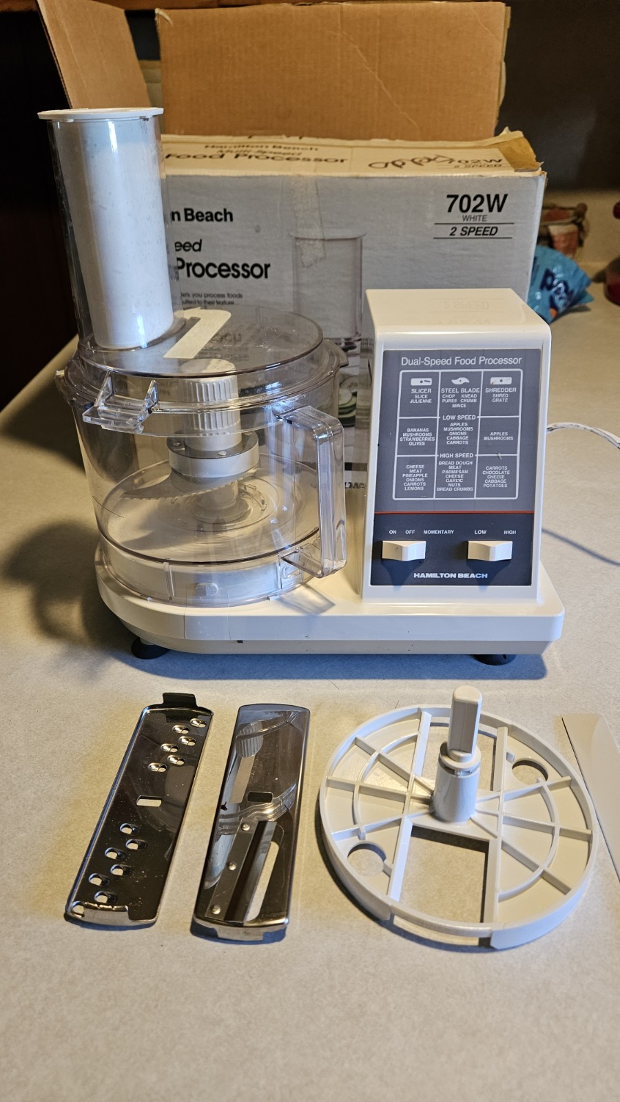 Complete Hamilton Beach 702-5 Food Processor