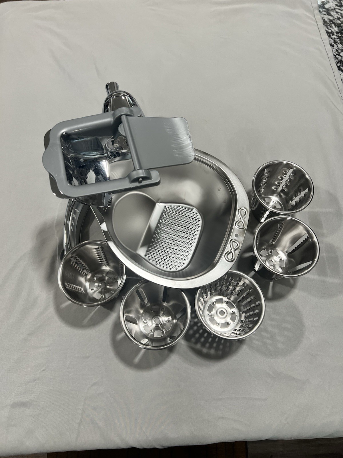 Saladmaster Food Processor V Machine Versa Tec Vegetable Slicer Shredder 5 Cones