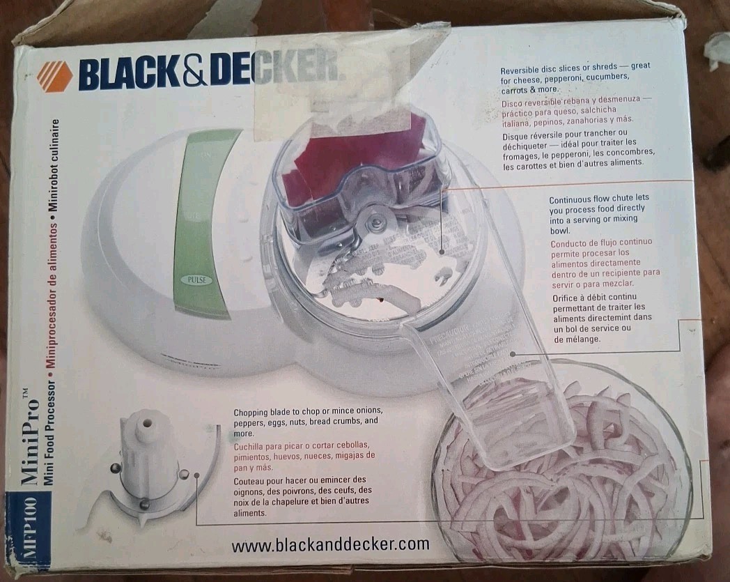 Black & Decker Mini Pro Food Processor MFP100 2000 New Open Box