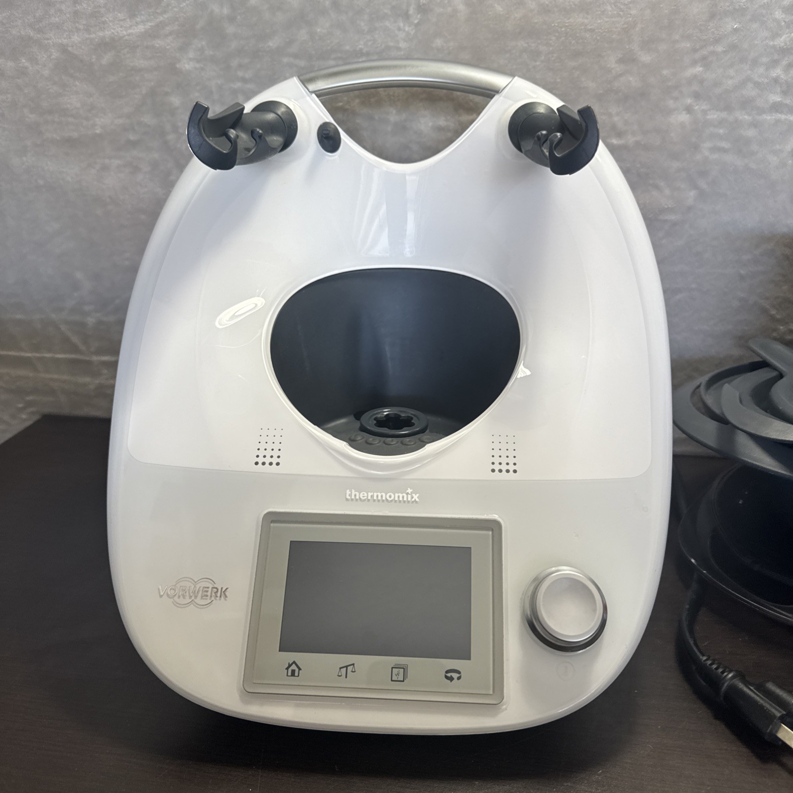 Vorwerk Thermomix TM5 Touchscreen Multipurpose Full-Size Food Processor Cook Key
