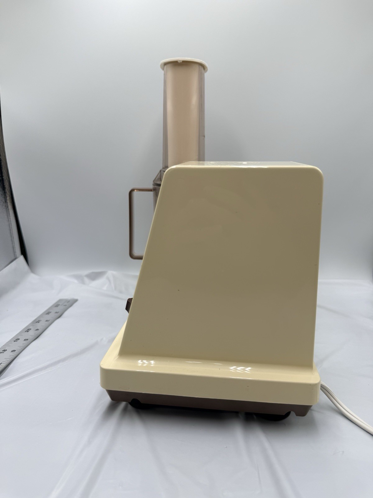 Hamilton Beach Scovill Food Processor 2 Speed Model 702-3 Almond Tested No Blade