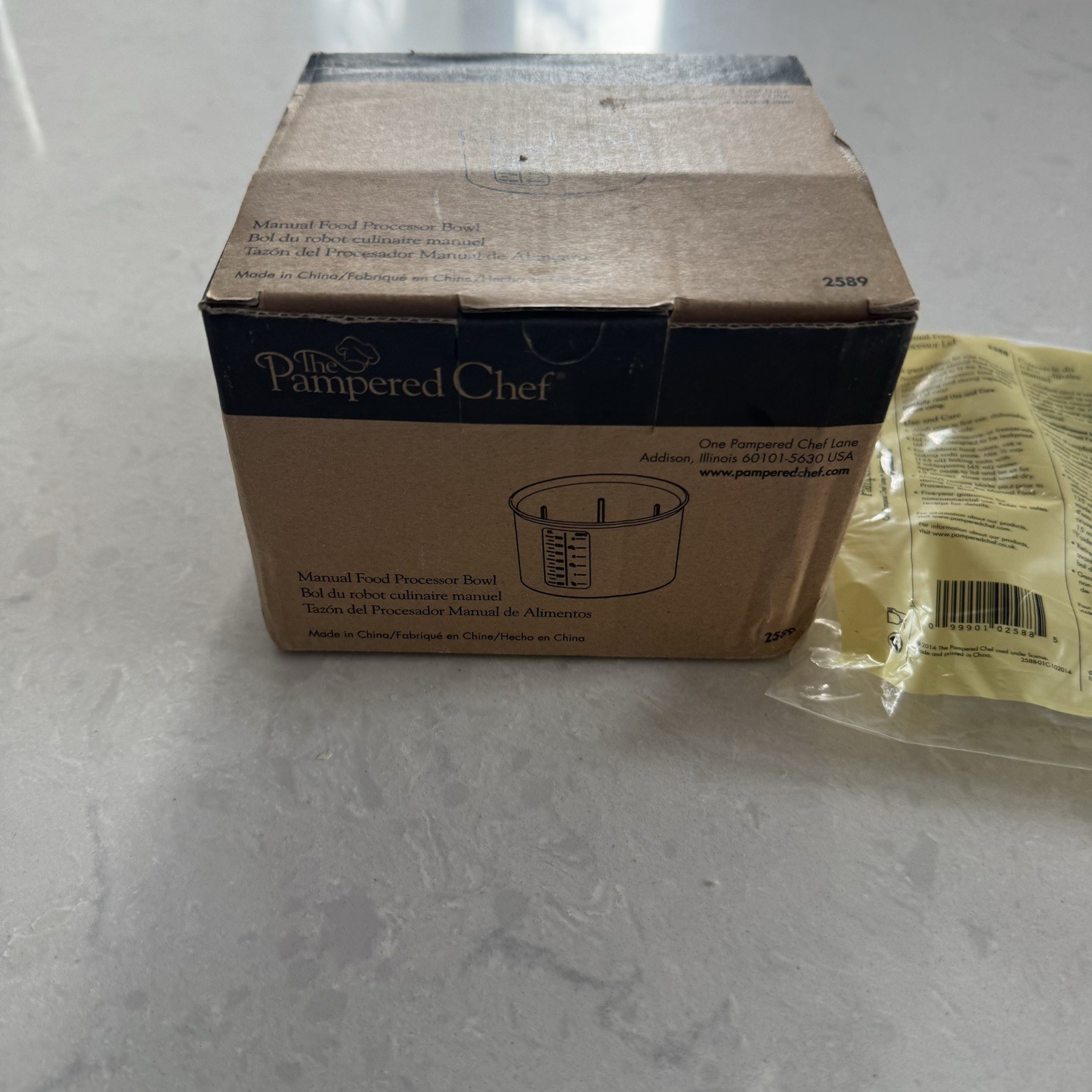 The Pampered Chef Manual Food Processor Bowl #2589 Replacement Bowl & Lid Only