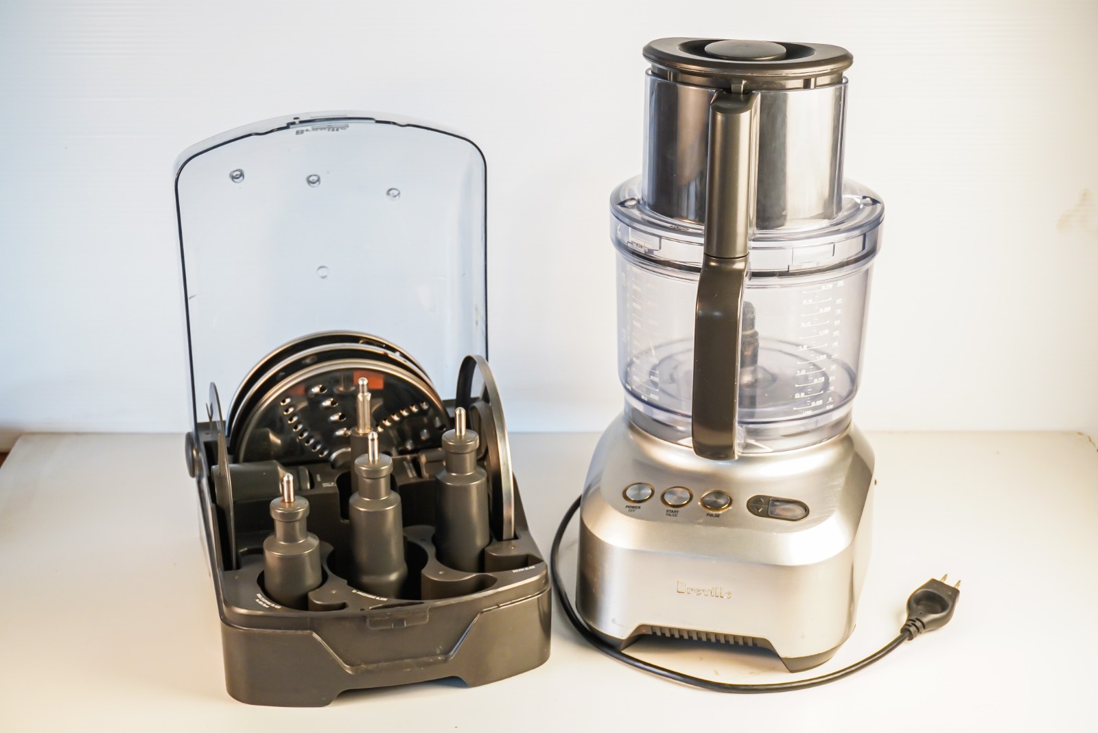 Breville BFP800XL/A Sous Chef Food Processor 16 Cup & Accessories Gently Used