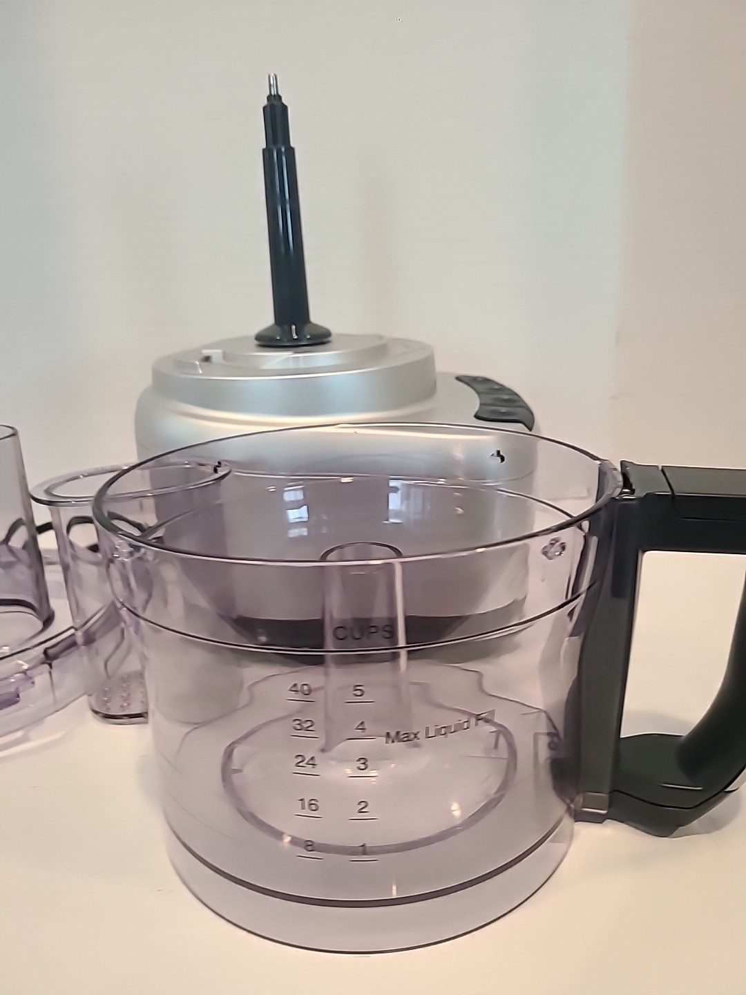 Cuisinart 8 Cup Food Processor, 350-Watt Motor, 120 V, Gunmetal, FP-8GMP1 Tested