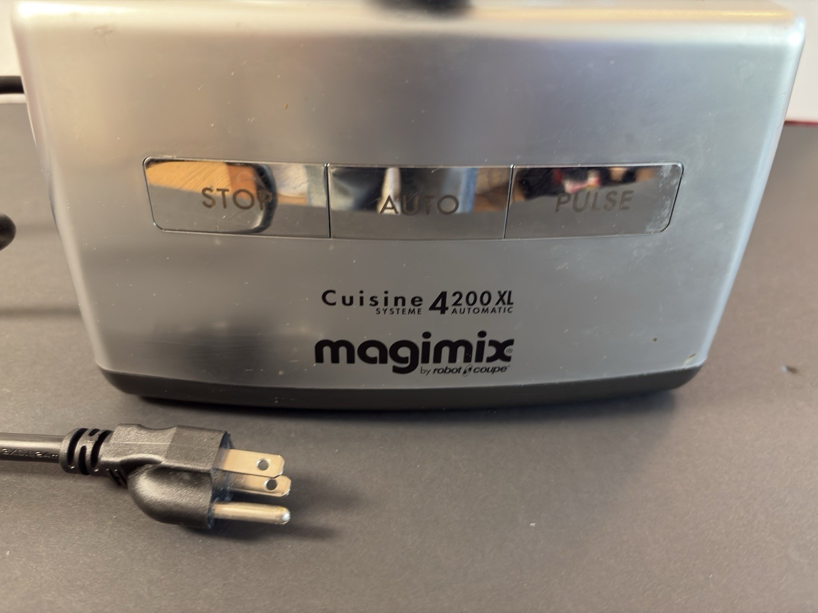 Gently USED Magimix 4200 XL Food Processor CLEAN MACHINE Little Use
