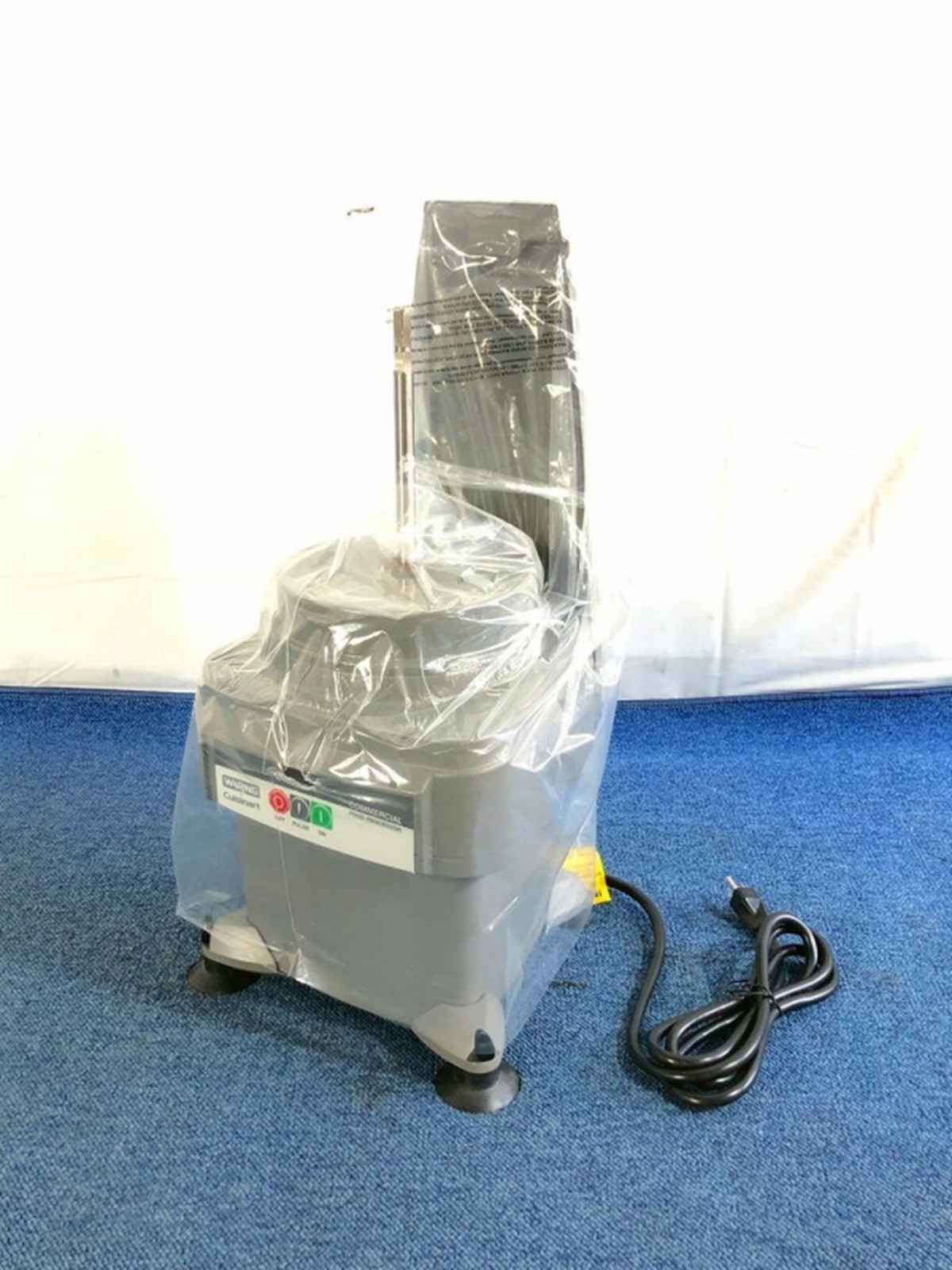 NEW CUISINART WARING 32FP20 FP2200 COMMERCIAL FOOD PROCESSOR 120V BARE UNIT