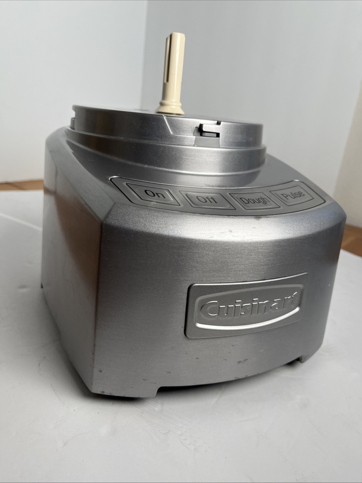 CUISINART Motor Base FP14DC Food Processor w/ Retractable Cord Only TESTED WORKS