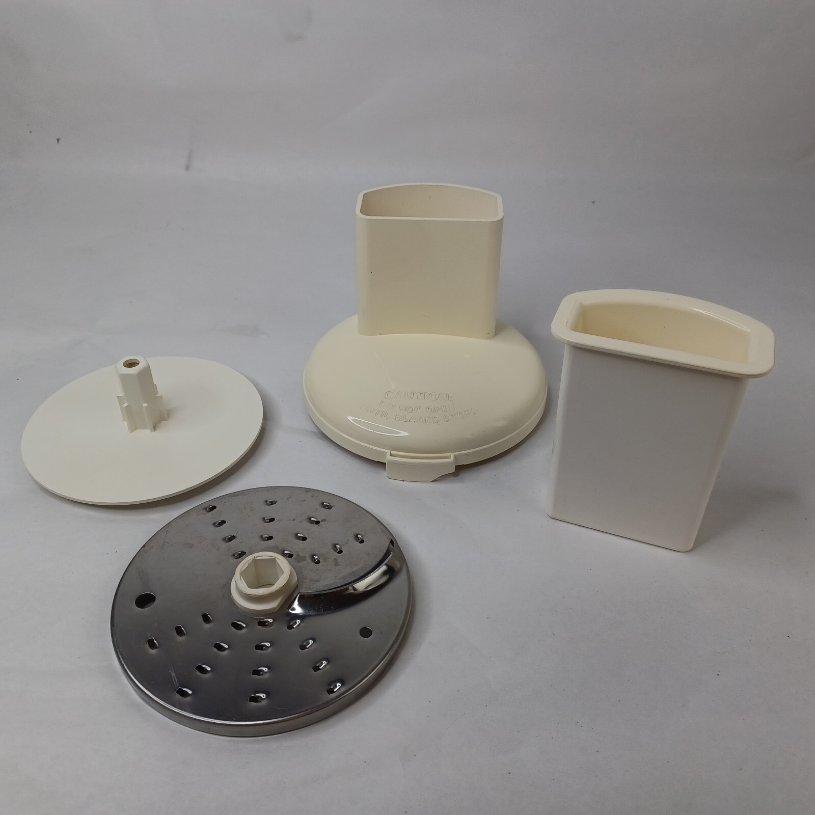 Sunbeam Oskar 14081 Replacement Set Lid Chute Food Pusher Disc with Holder