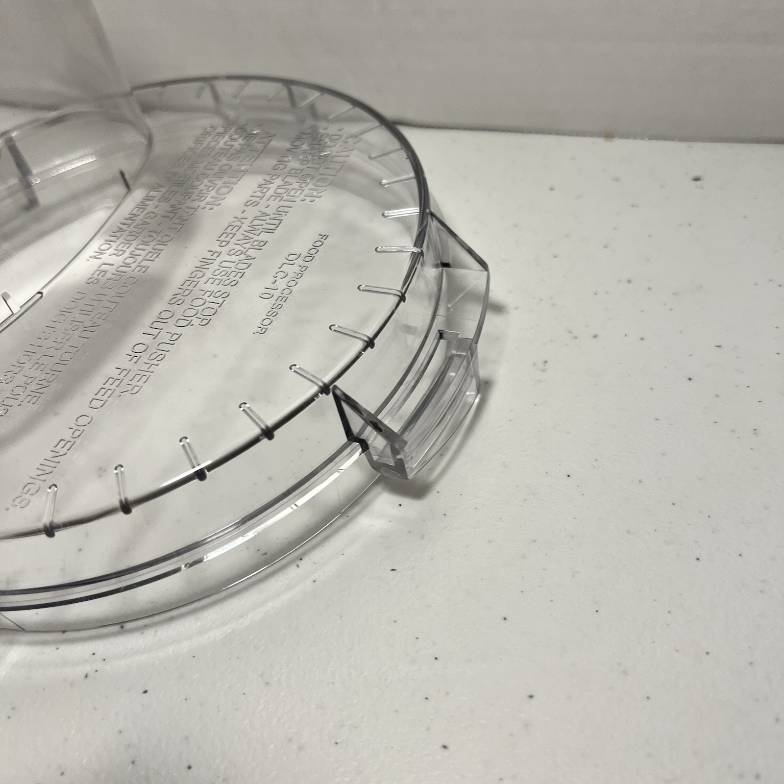 REPLACEMENT CUISINART DLC117BGTXT1 7-CUP COVER LID 4 LOCKING TABS DLC-10 SERIES