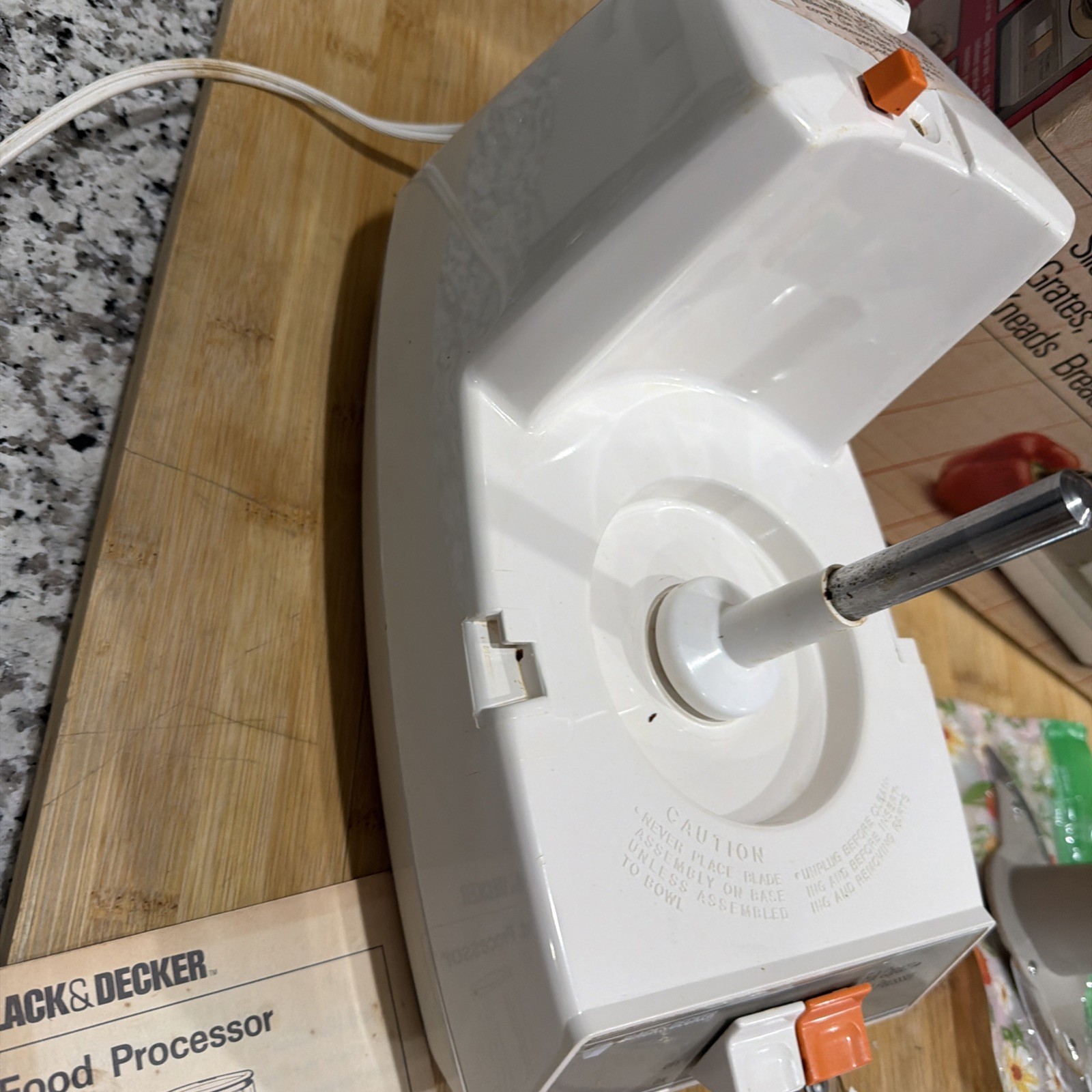 Vintage Black & Decker Food Processor D1FP1D Full Capacity Book & Accessories *