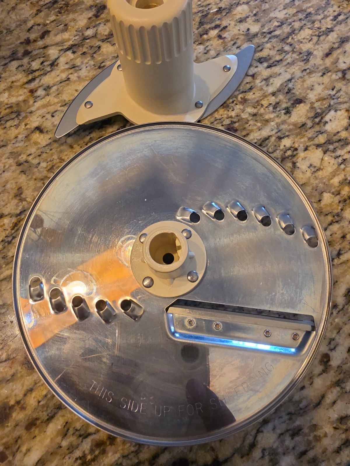 Vintage GE General Electric D1FP18 Food Processor Tested Works Slice/Shred Disc