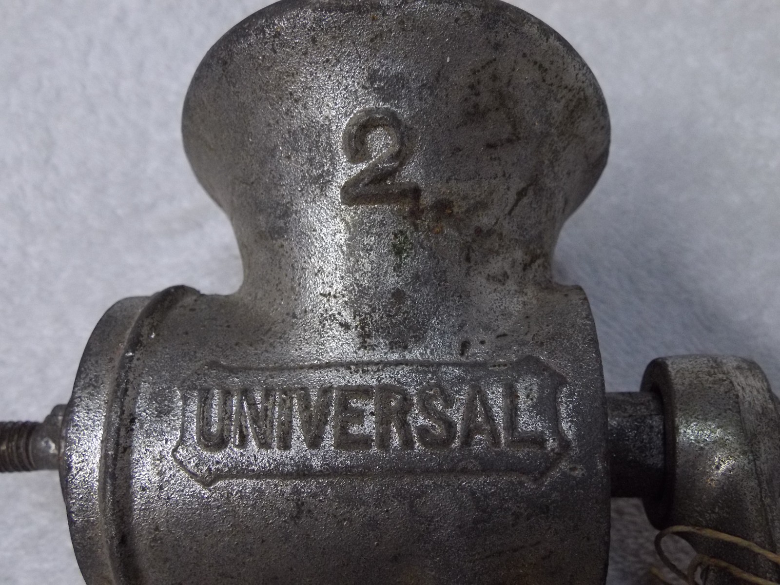 Iron Universal No2 Meat Grinder Food Chopper Processor Complete with all parts
