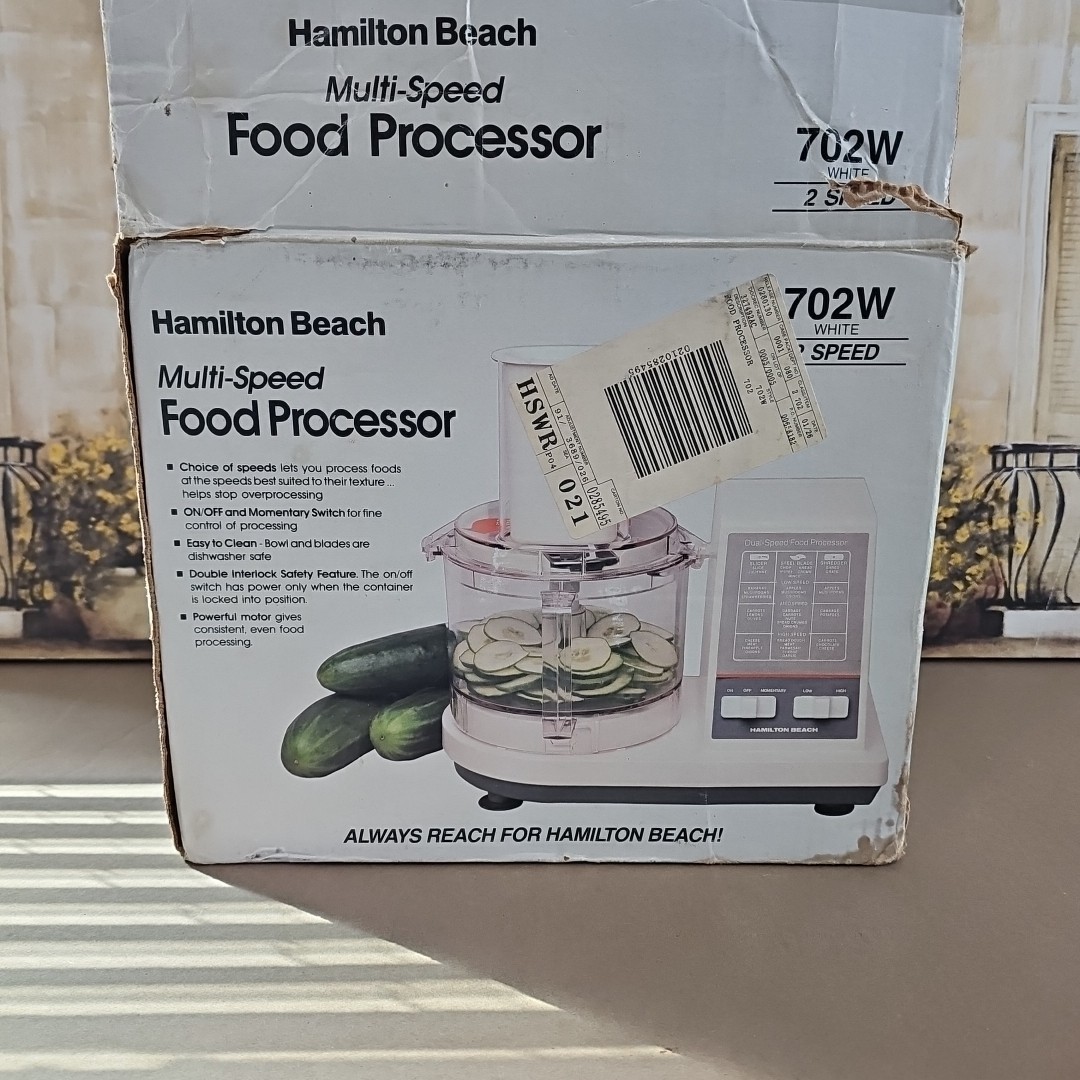 Hamilton Beach Dual Speed Food Processor Model 702-5 – Complete