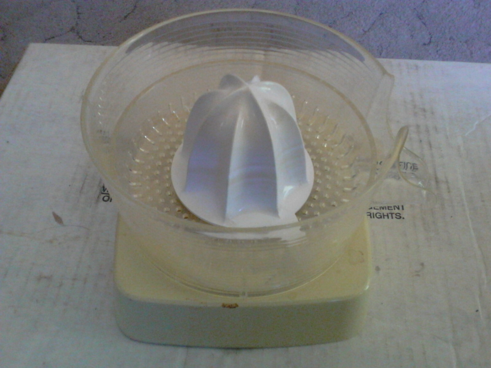 Oster Regency Kitchen center parts Yellow Read description for condition