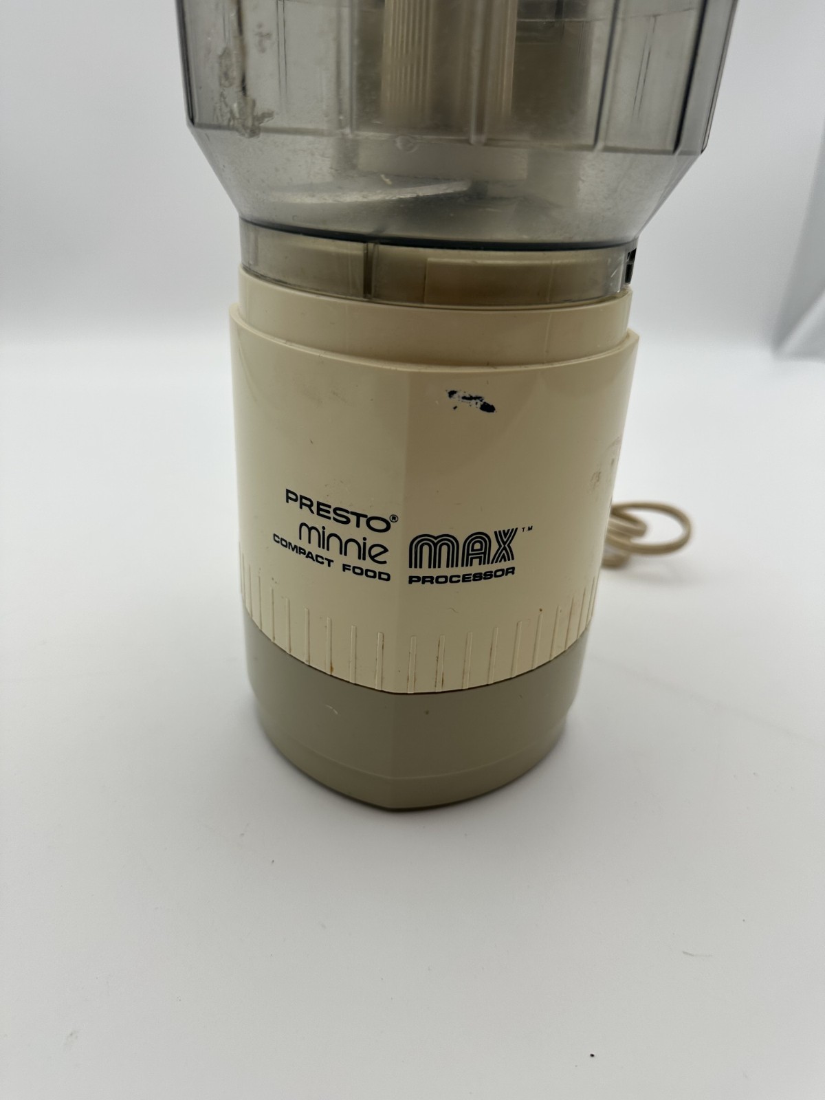 VTG Presto Minnie Max Compact Food Processor 0290001 Working