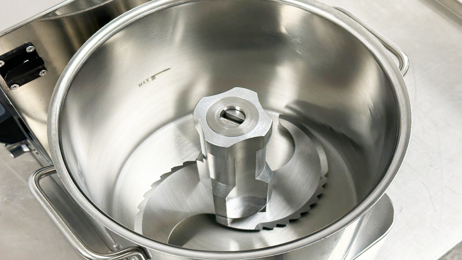 38 Cup Food Processor With 8 Liter Food Capacity, Stainless Steel