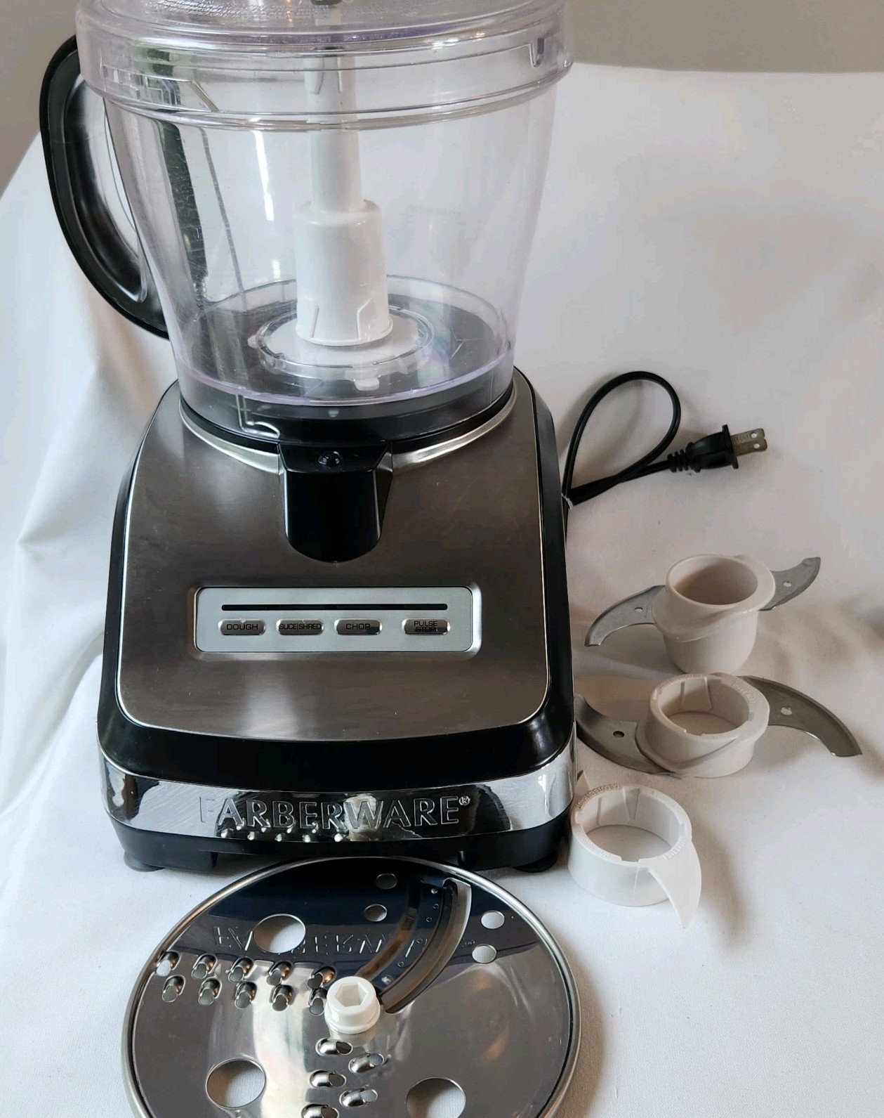 Farberware 12-Cup Food Processor 550W FP3000 FBS 4-Cup Nested Bowl Set