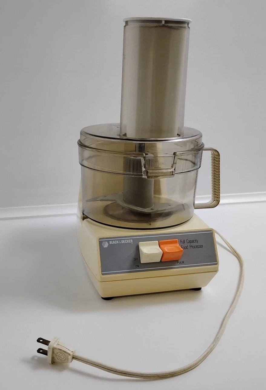 Vintage Black & Decker D1FP1D Full Capacity Food Processor Beige TESTED WORKS