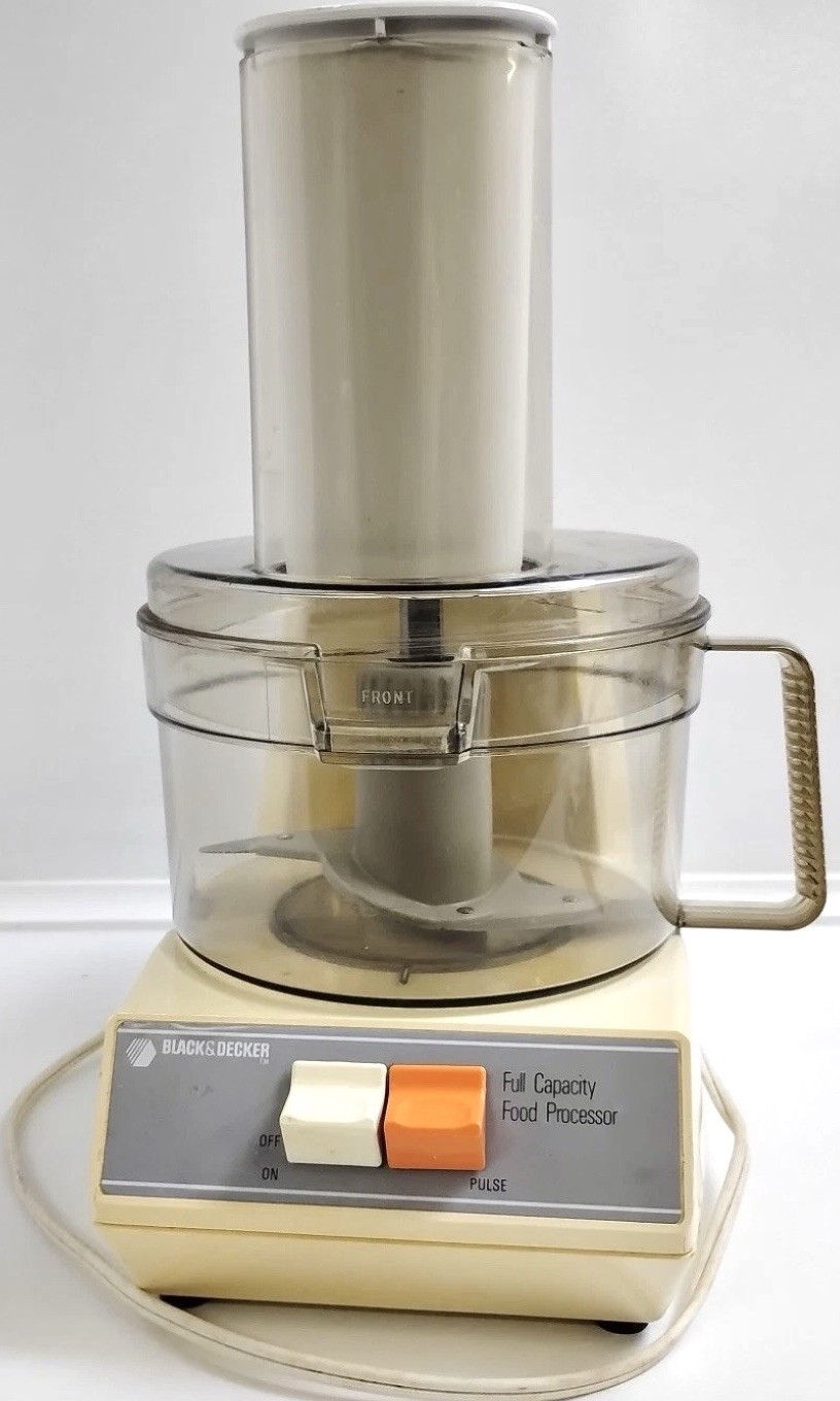 Vintage Black & Decker D1FP1D Full Capacity Food Processor Beige TESTED WORKS