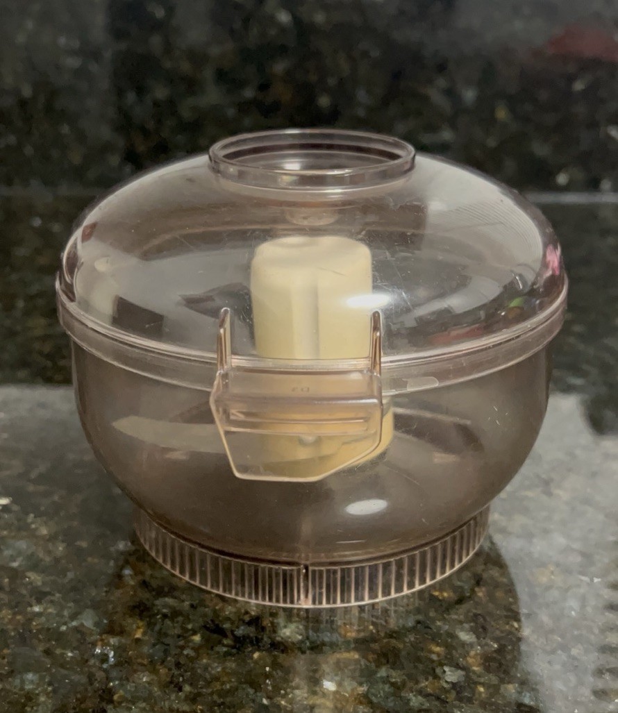 Sunbeam Oskar 14081 Processor Chopper Bowl W/ Lid & Blade Replacement Excellent!