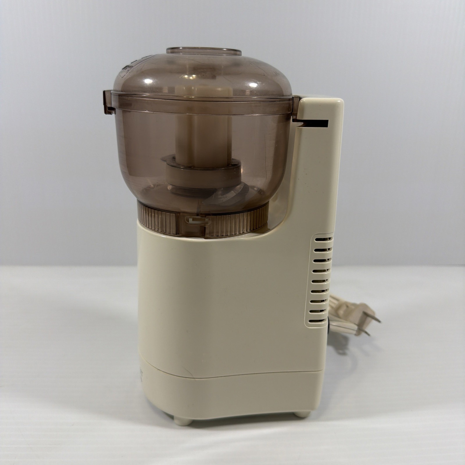 Sunbeam Oskar Jr Chopper Plus Food Processor w/ Bowl Lid Blade Beige Tested
