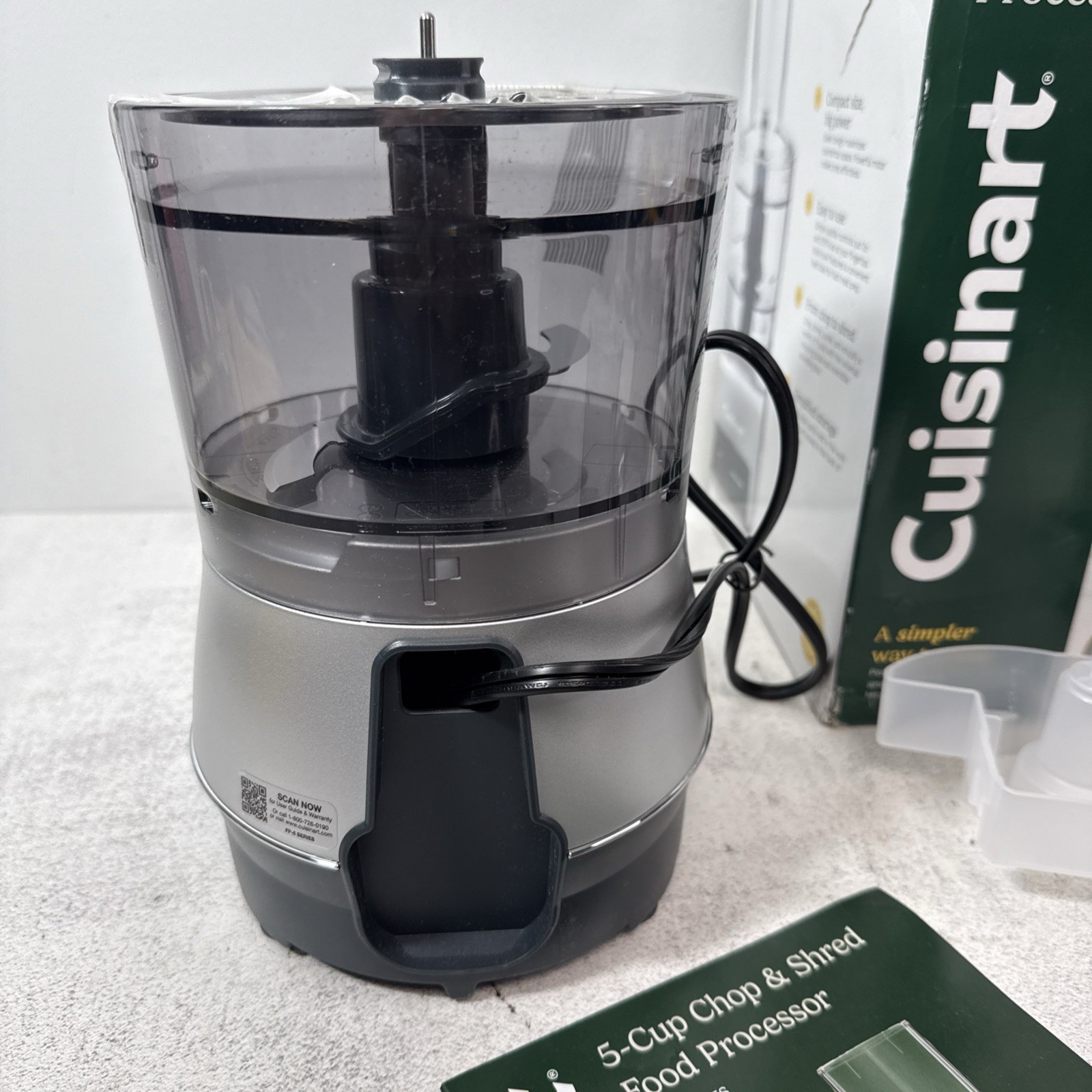 Cuisinart 5 Cup Chop & Shred Food Processor FP-5 Fine And Medium Shredding