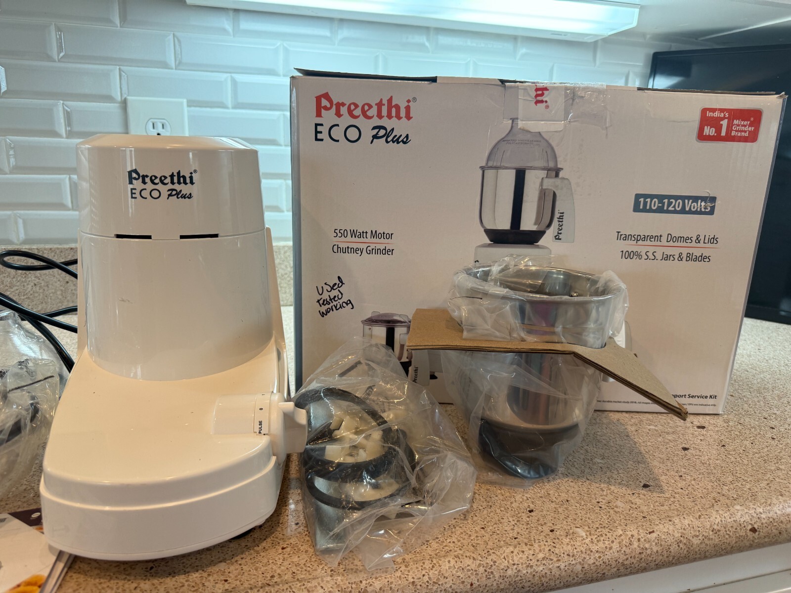 Eco Plus Mixer Grinder 110-Volt for use in white, 3-jar wont power on