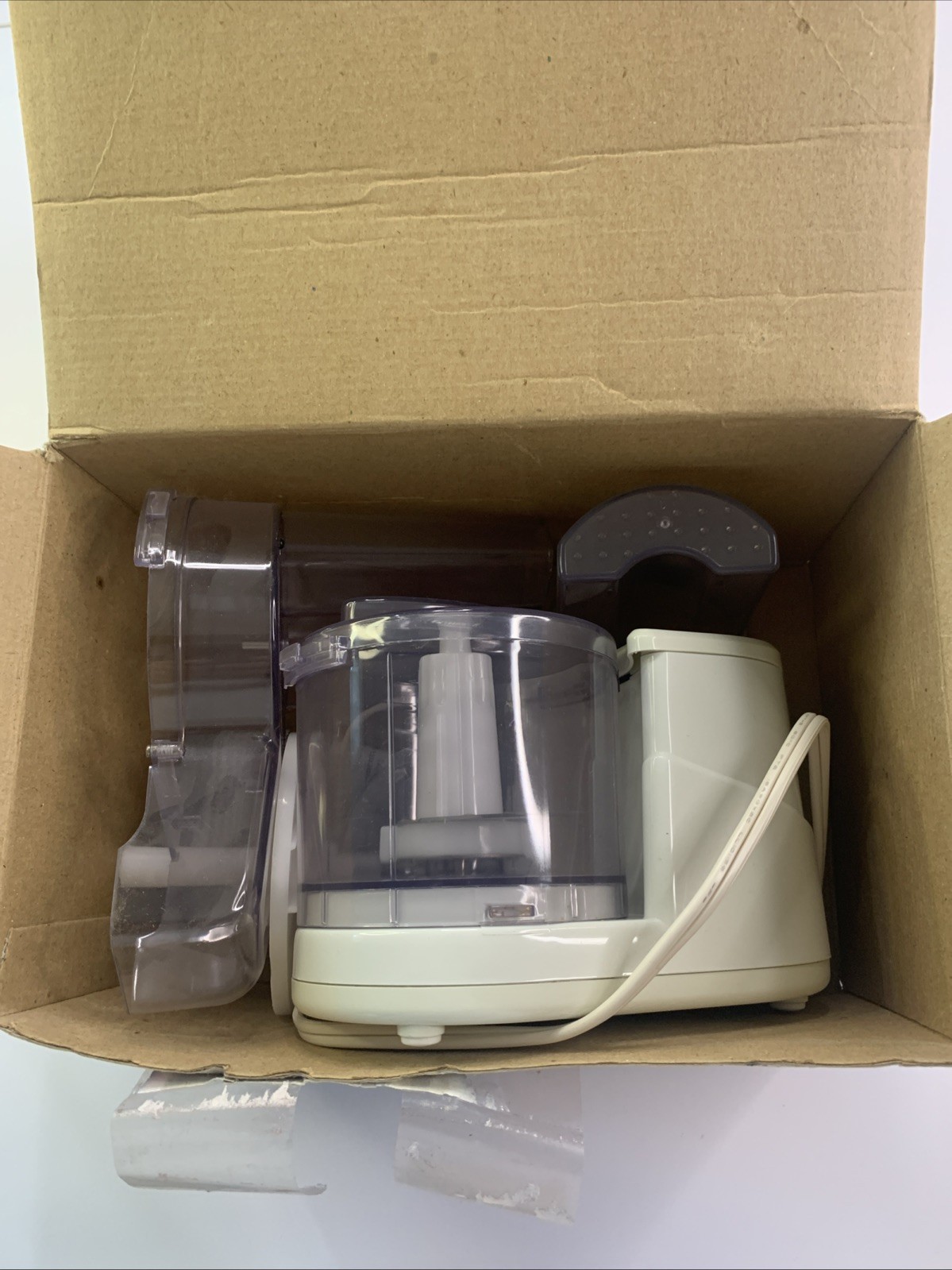 Magic Chef Mini Food Processor 2 Speeds Pulse MCFP1 1.5 Cup Capacity