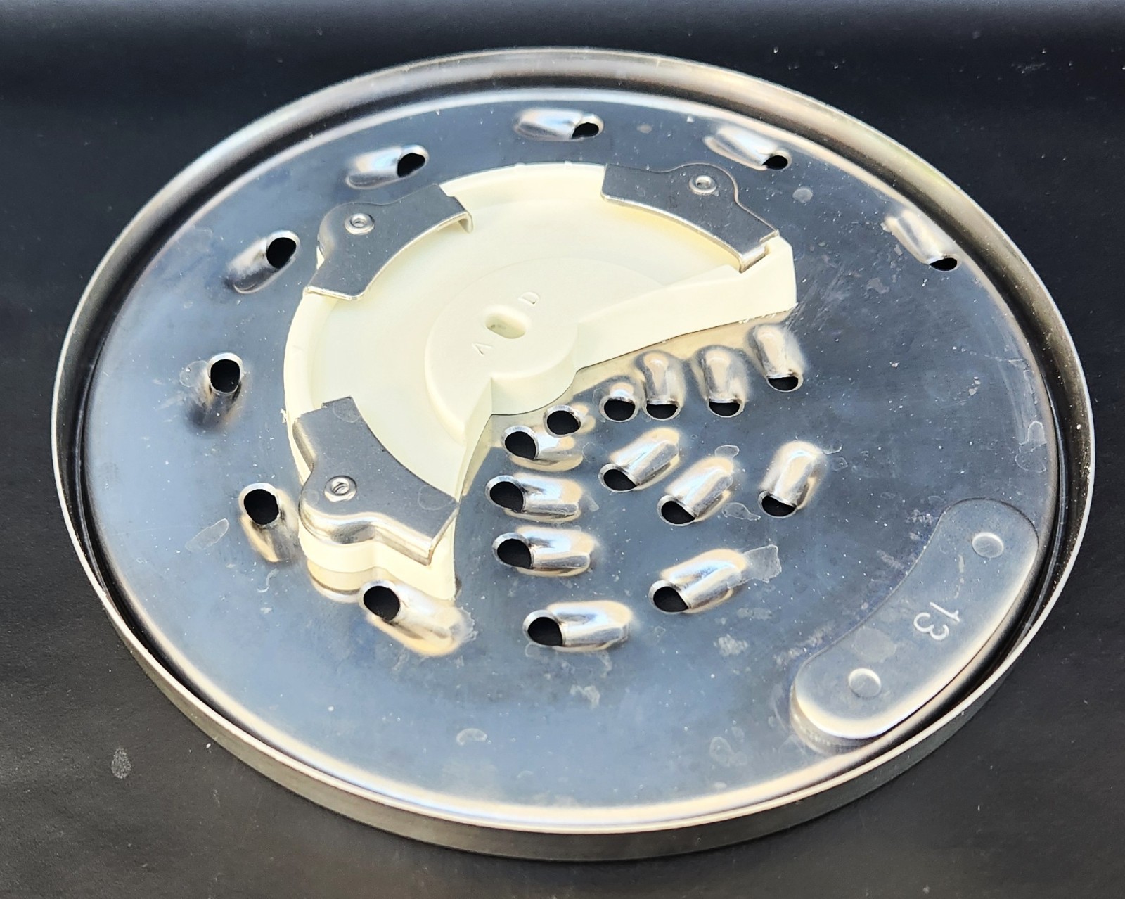 Cuisinart DLC-837TX Medium Shredder Replacement Blade Disc [DLC8 & DLC10] (EUC)