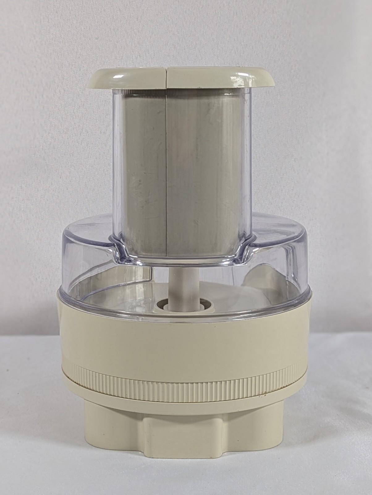 VTG Oster Regency Kitchen Center Food Processor Salad Shooter Top & Accessories