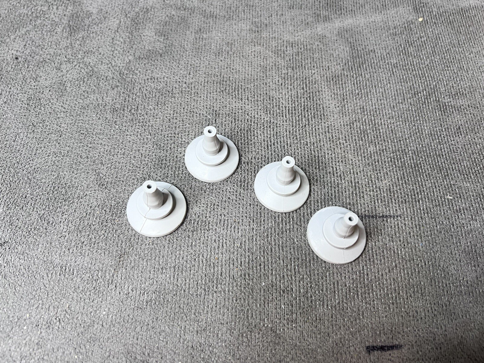 Black Decker Food Processor Replacement Suction Cup Feet Lot of 4 FP1600B Gray