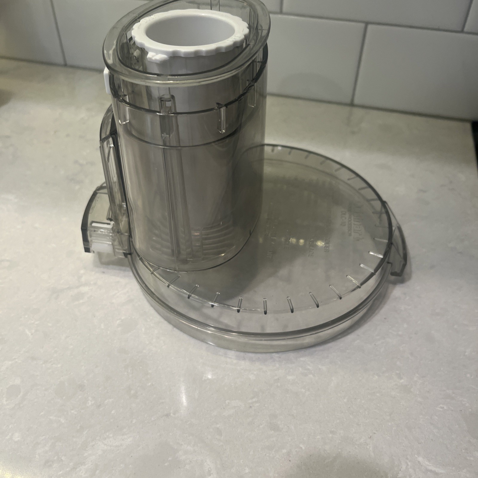 Cuisinart DLC-10S TX Food Processor Lid Chute and Pusher DLC-118BGTX