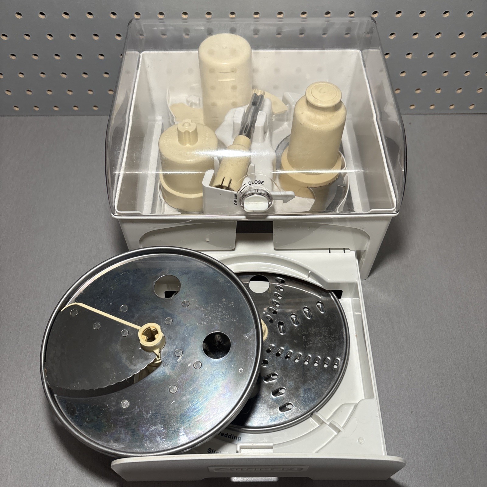 Cuisinart FP-12SC Food Processor Disc Storage Case Blades Shredding Discs & Stem