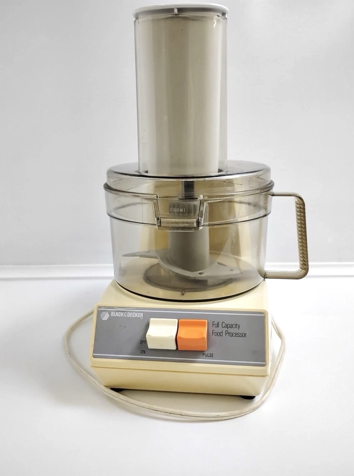 Vintage Black & Decker D1FP1D Full Capacity Food Processor Beige TESTED WORKS