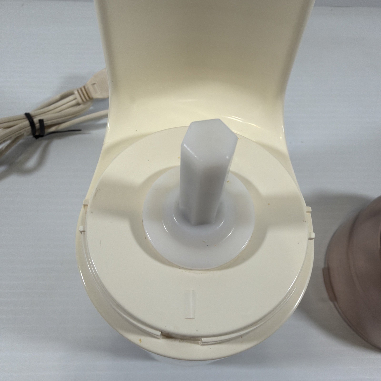 Sunbeam Oskar Jr Chopper Plus Food Processor w/ Bowl Lid Blade Beige Tested