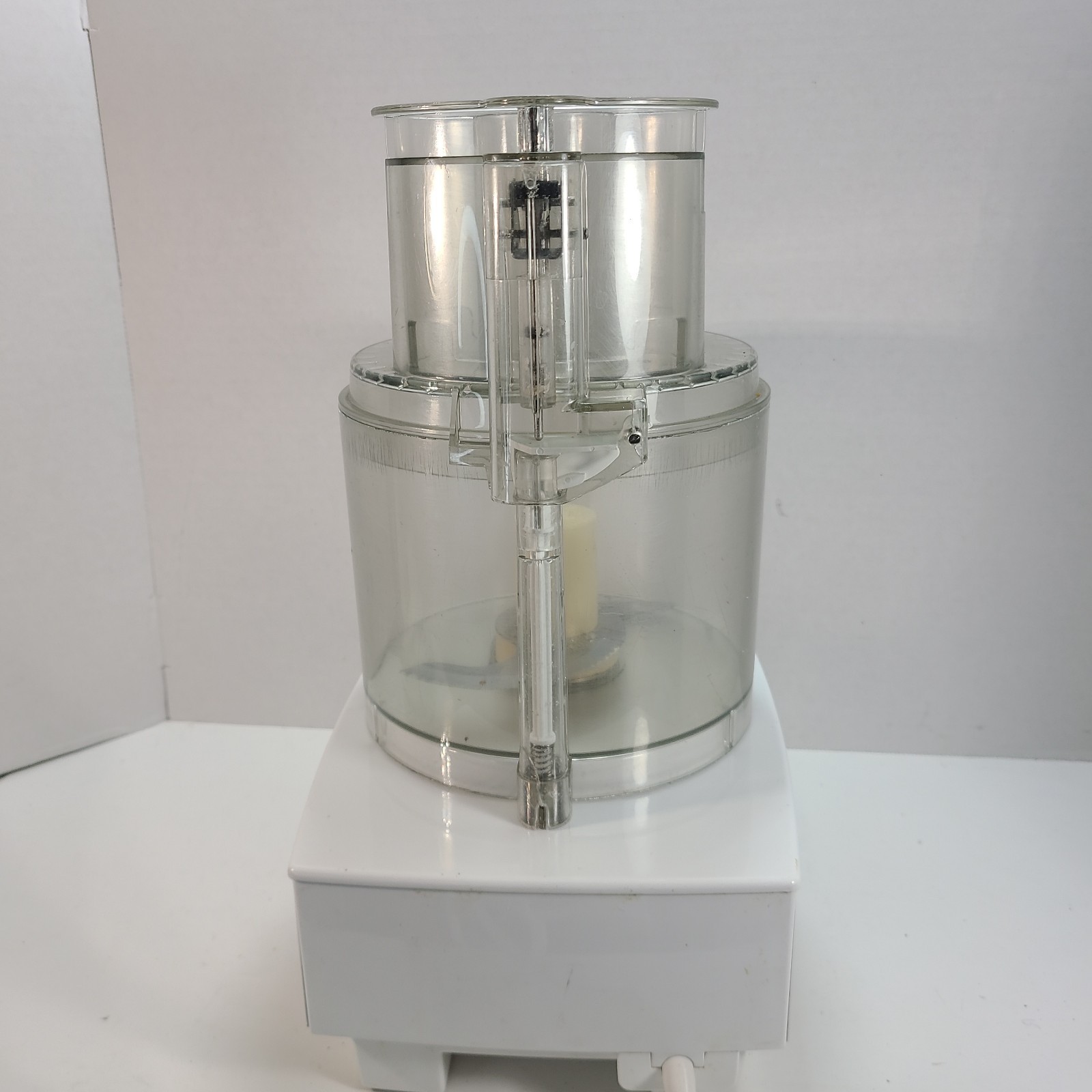 Cuisinart model DFP-14BCWN (TYPE33)14-Cup Food Processor W Blades & Attachments