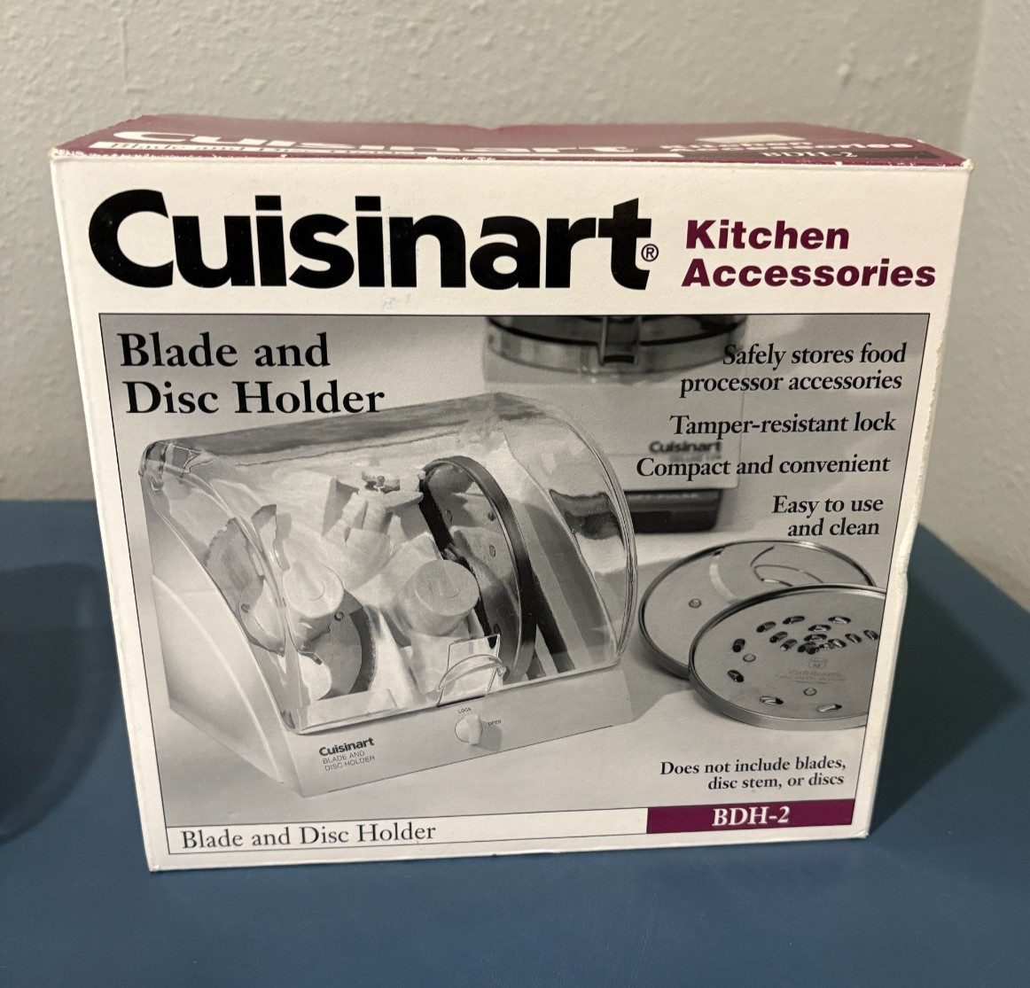 Cuisinart Blade & Disc Storage Box, Safety Lock, Clear Dome Lid w/2 blades BDH-2