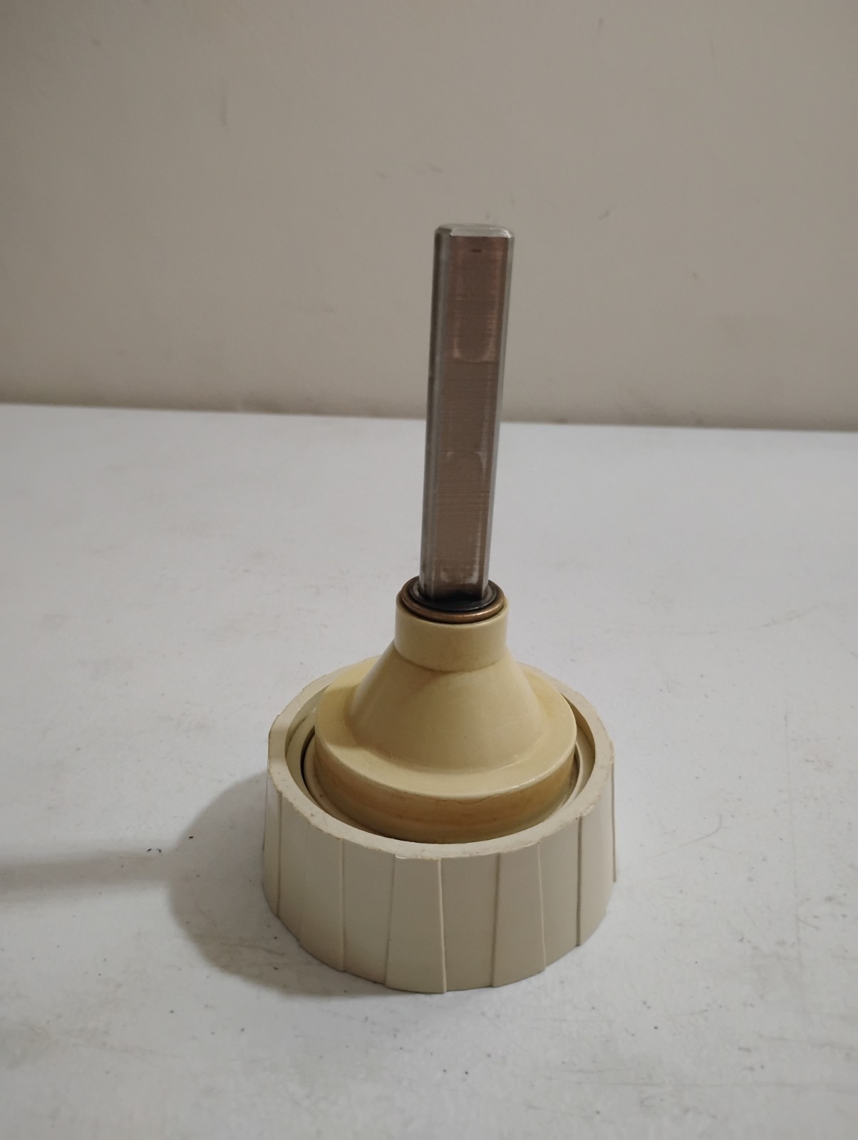GE General Electric Food Processor D5FP1-4200 D1FP1 D1FP2 Stem Gear Shaft Nut