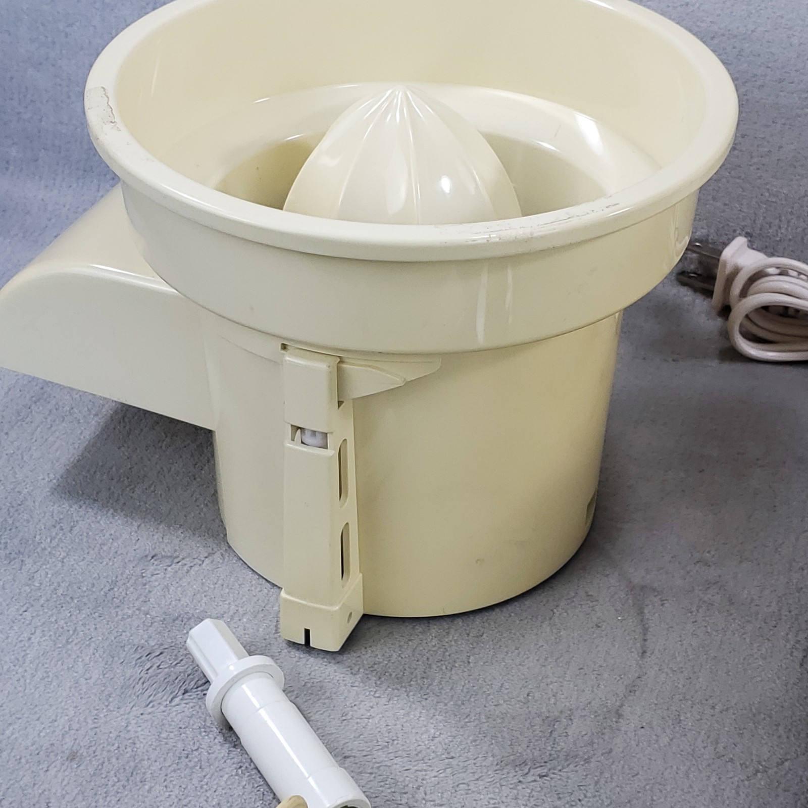 VTG Cuisinart Little Pro Plus Food Processor w/ Blade & Juicer Tested & Working