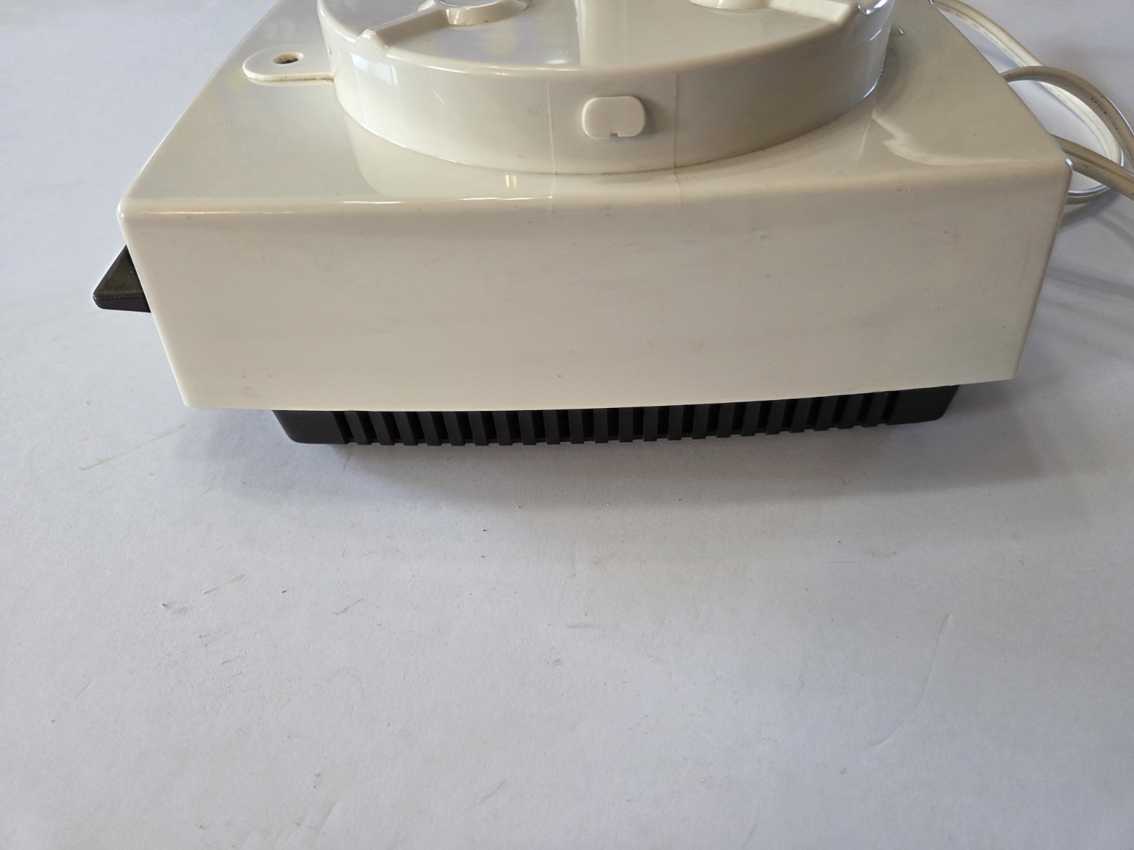 Vintage Ciisinart DLC-10E Motor Base Unit Working