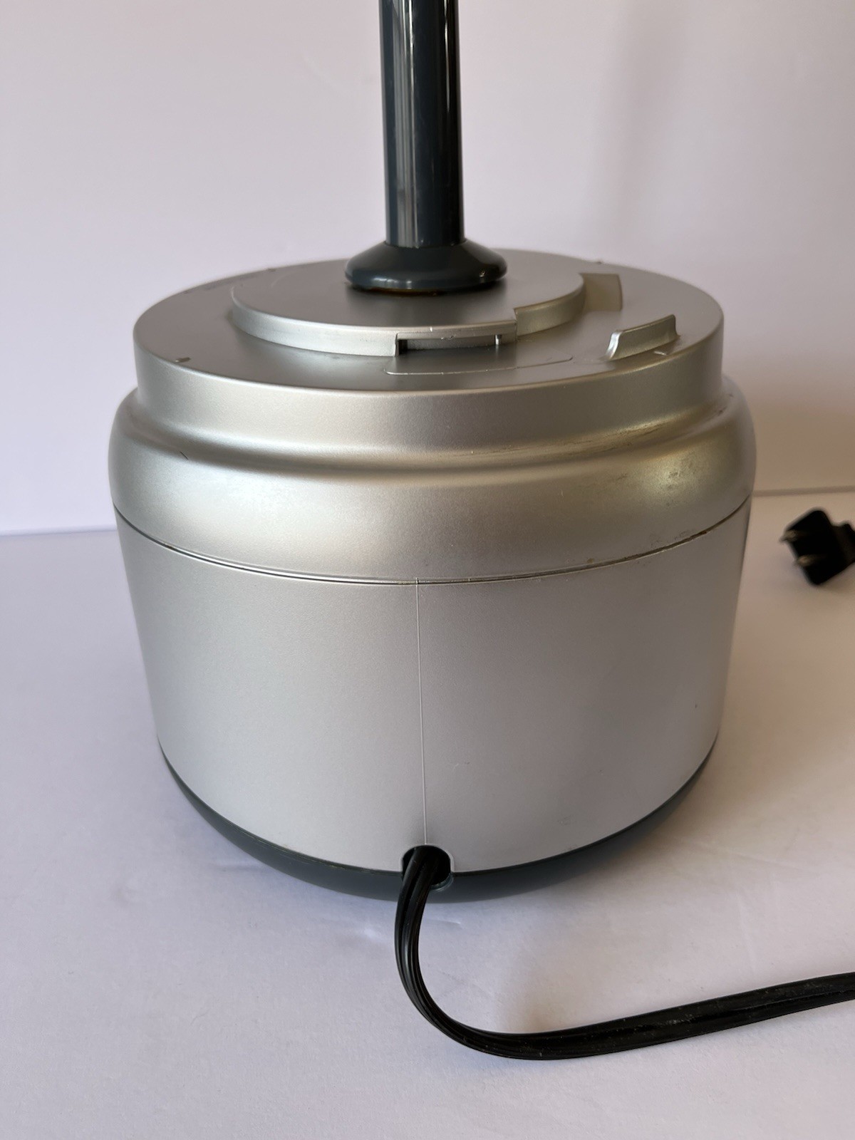 Cuisinart FP-8 Full-Size Food Processor 350W Silver, Blades, Dishwasher-Safe