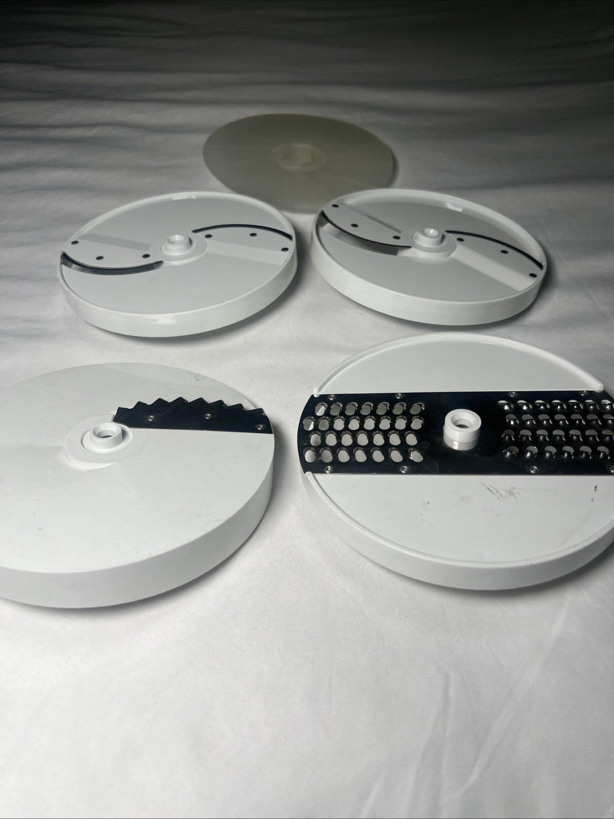4 Oster Regency Kitchen Center Food Processor Blades 937-81, 82, 84, 85