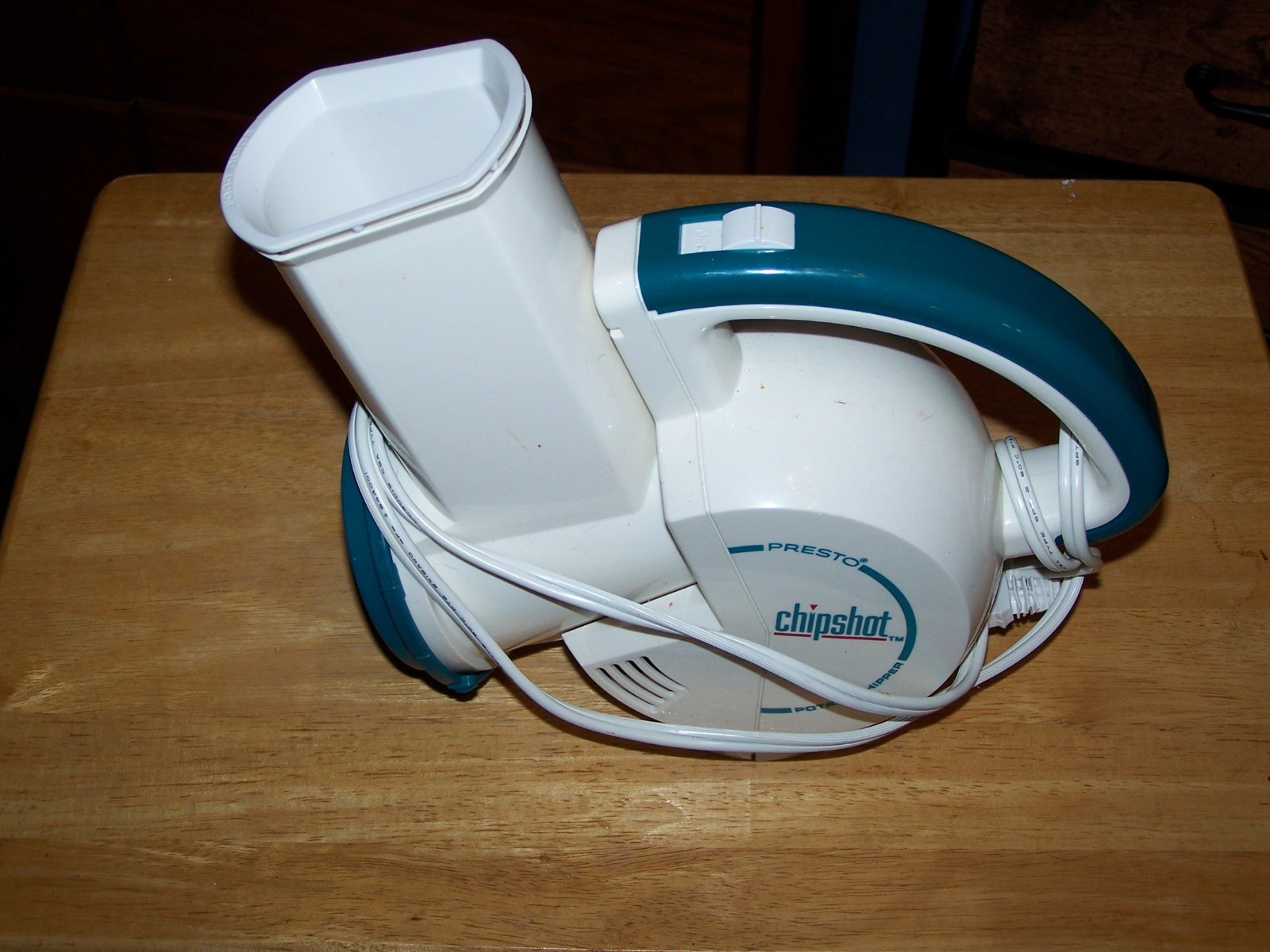 Presto #02960 Chipshot Electric Potato Chipper / Food Slicer w/ 1 Cone VGUC