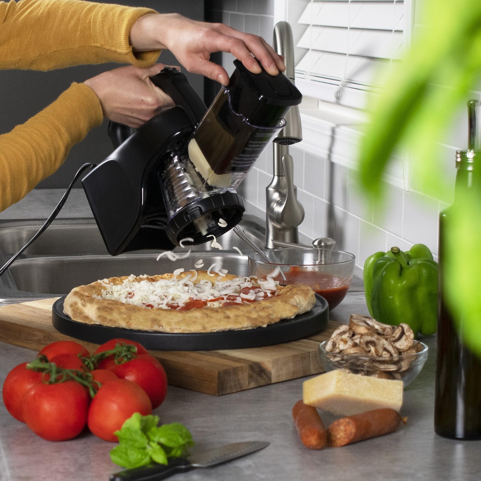 Presto 02970 Professional SaladShooter Electric 1 Size, Black