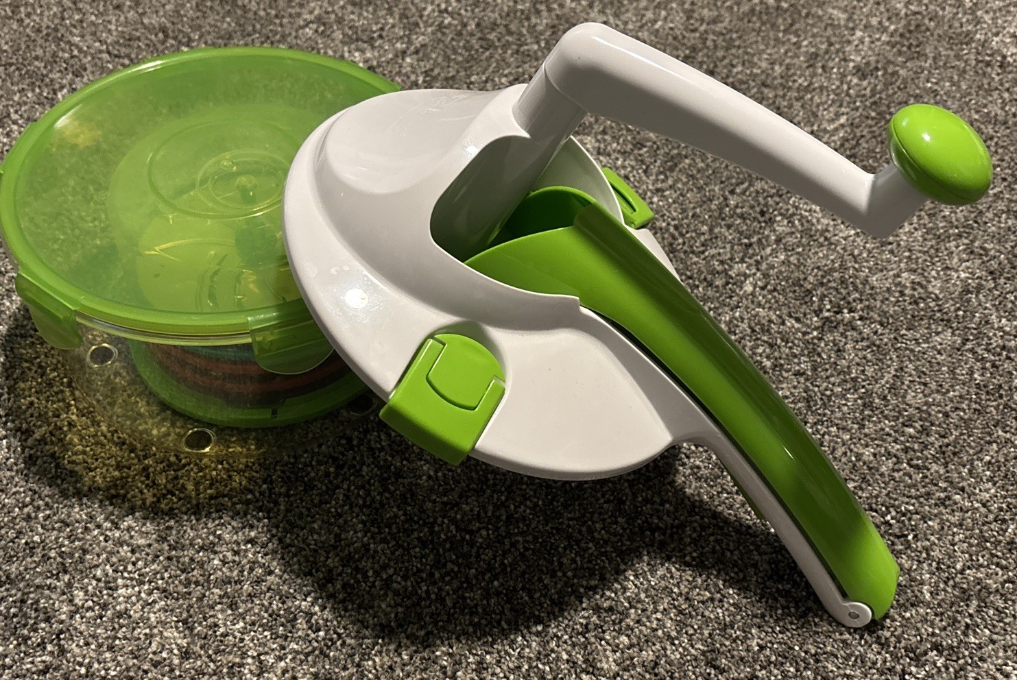Genius Slicer Shredder Food Prep System – White and Green – 5 blade