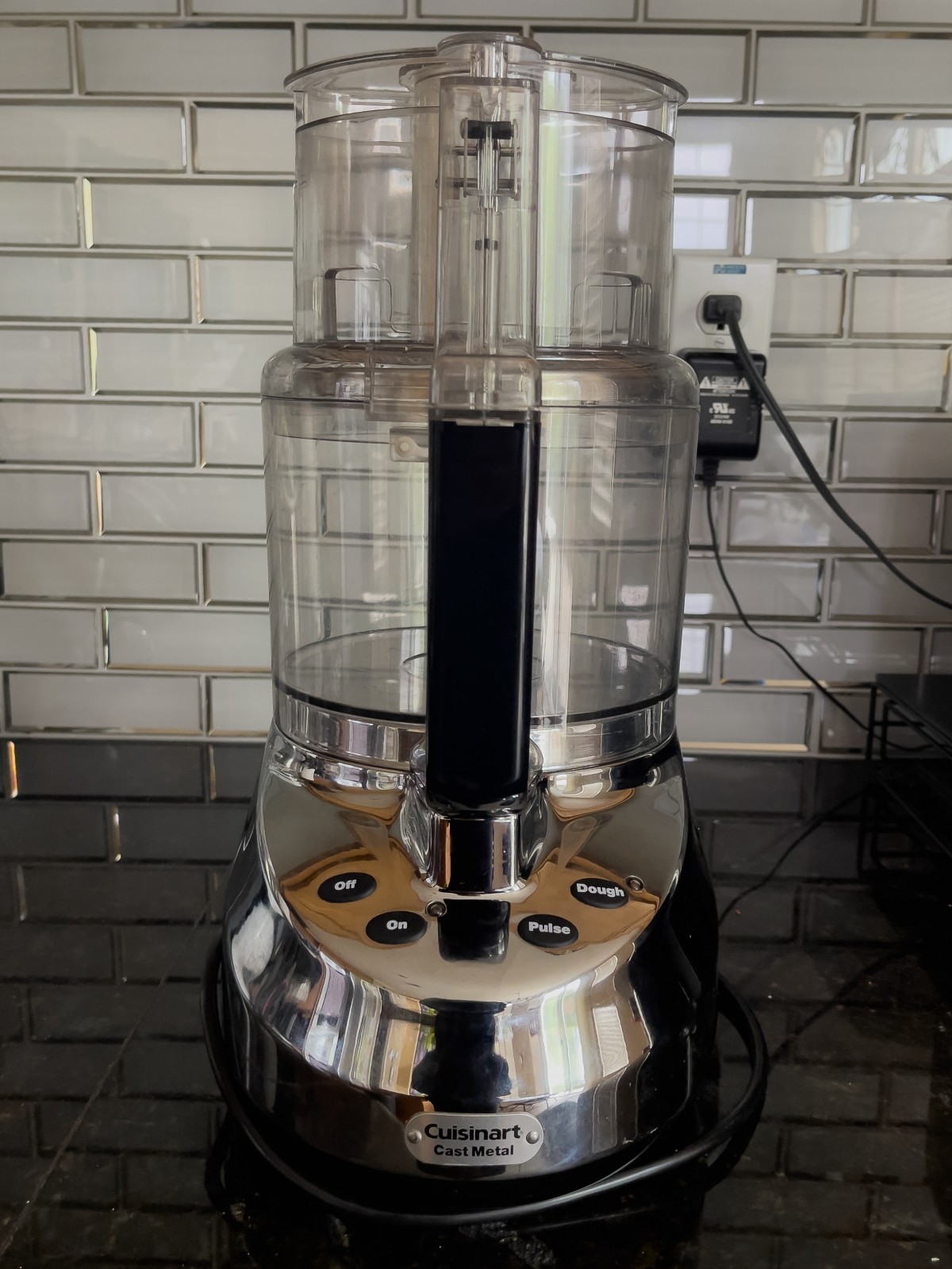 Cuisinart DLC-3011CHN Chrome Prep 11 Plus Food Processor w/ Accesories